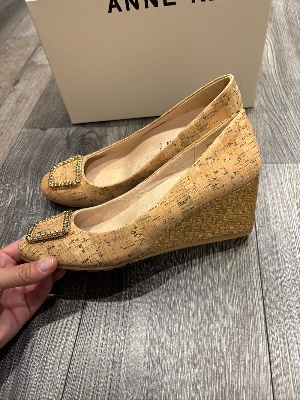 NWT Anne Klein Cork Wedge Pumps in Natural - Picture 5 of 7